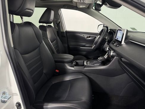 Used 2024 Toyota RAV4 XLE Premium FWD image 30