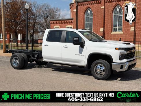 New 2026 Chevrolet Silverado 3500 LT image 1