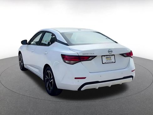 Used 2025 Nissan Sentra SV image 11