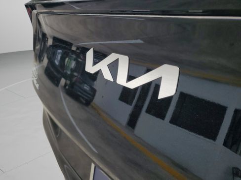 Certified 2025 Kia Sportage SX image 29