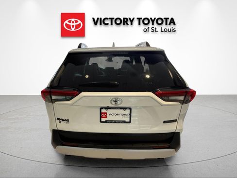 Used 2024 Toyota RAV4 Adventure image 4