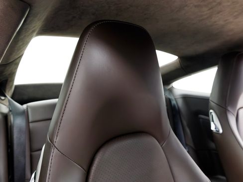 Used 2019 Porsche 911 Carrera image 31