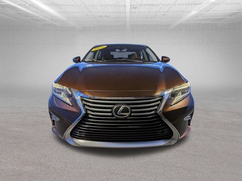 Used 2016 Lexus ES 350 w/ Premium Package w/Wood Trim FWD image 10