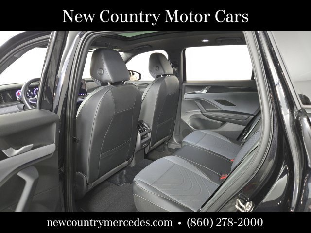 Used 2025 Volkswagen Tiguan SE R-Line AWD/4WD image 15