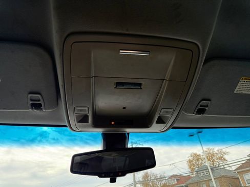 Used 2016 GMC Yukon SLE image 39