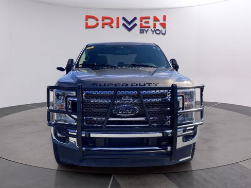 Used 2022 Ford F250 Lariat w/ Lariat Value Package image 8