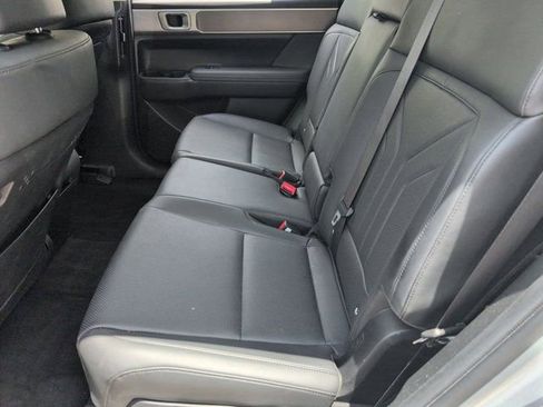 Used 2025 Hyundai Santa Fe SEL FWD image 27