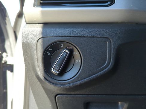 Used 2021 Volkswagen Atlas Cross Sport SEL R-Line image 33