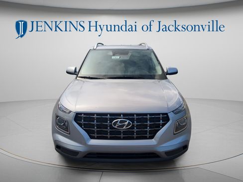 New 2026 Hyundai Venue SEL FWD image 8