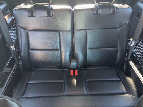 Used 2021 Ford Explorer Limited w/ Equipment Group 301A image 11