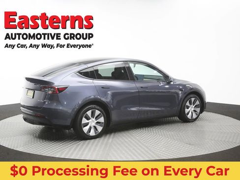 Used 2021 Tesla Model Y Long Range AWD/4WD image 37