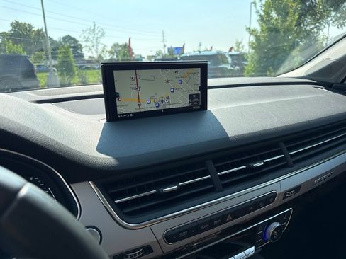 Used 2019 Audi Q7 2.0T Premium Plus w/ Premium Plus Package AWD/4WD image 17