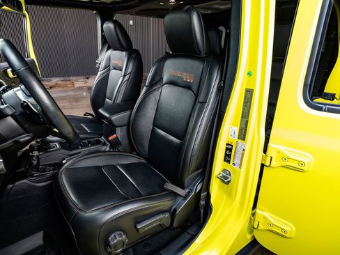 Used 2023 Jeep Wrangler Unlimited Rubicon 392 w/ Trailer Tow Package image 30