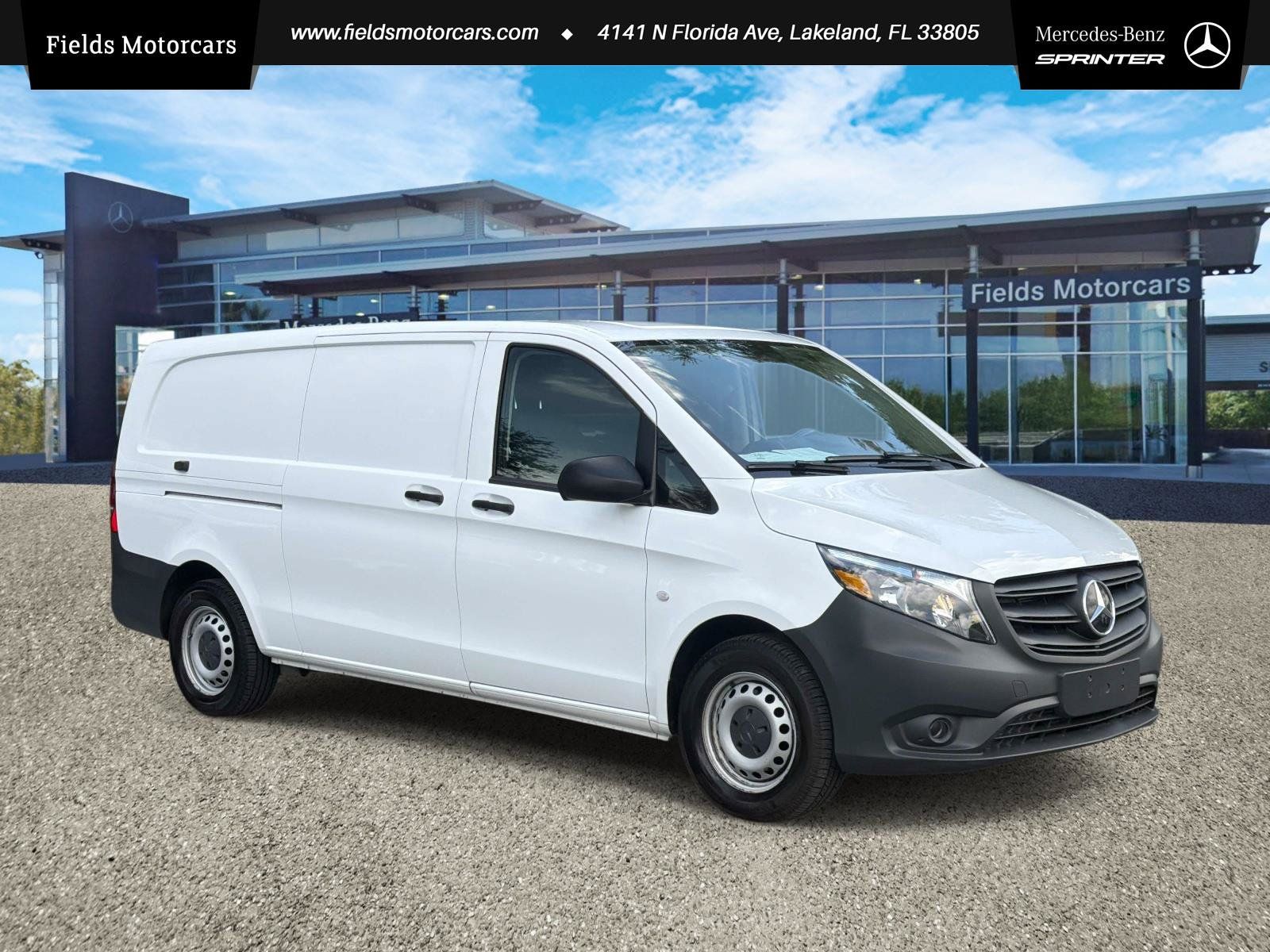 Used 2023 Mercedes-Benz Metris image 1