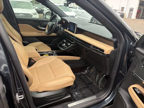 Certified 2022 Lincoln Corsair Reserve w/ Equipment Group 201A AWD/4WD image 16