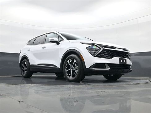 Used 2024 Kia Sportage EX image 23