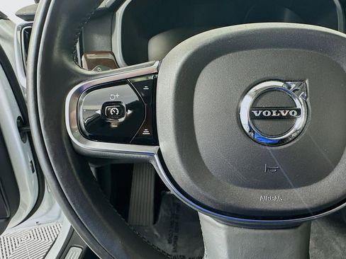 Used 2019 Volvo S90 T5 Momentum image 43