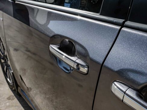 Used 2018 Toyota Sienna XLE image 45