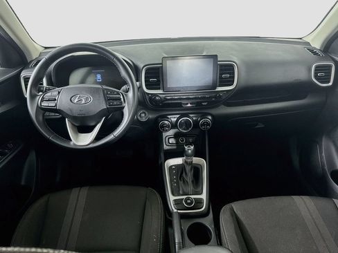 Used 2024 Hyundai Venue SEL FWD image 36