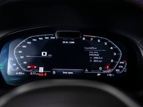 Used 2025 BMW X4 M w/ Executive Package image 28