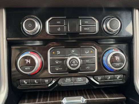 Used 2022 GMC Yukon Denali image 21