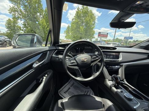 Used 2020 Cadillac XT5 Premium Luxury FWD image 14