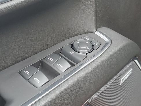 Certified 2024 Chevrolet Silverado 1500 LT Trail Boss w/ Convenience Package II AWD/4WD image 24