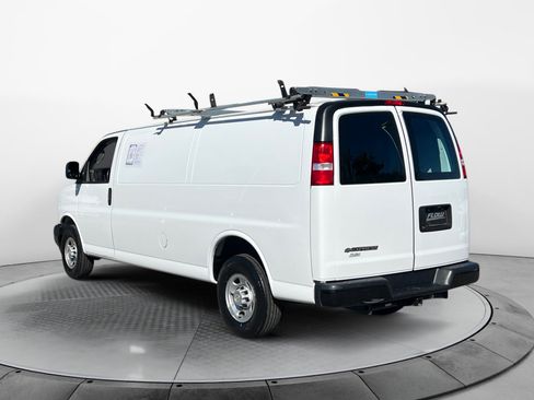 Used 2022 Chevrolet Express 2500 Extended w/ Driver Convenience Package image 5
