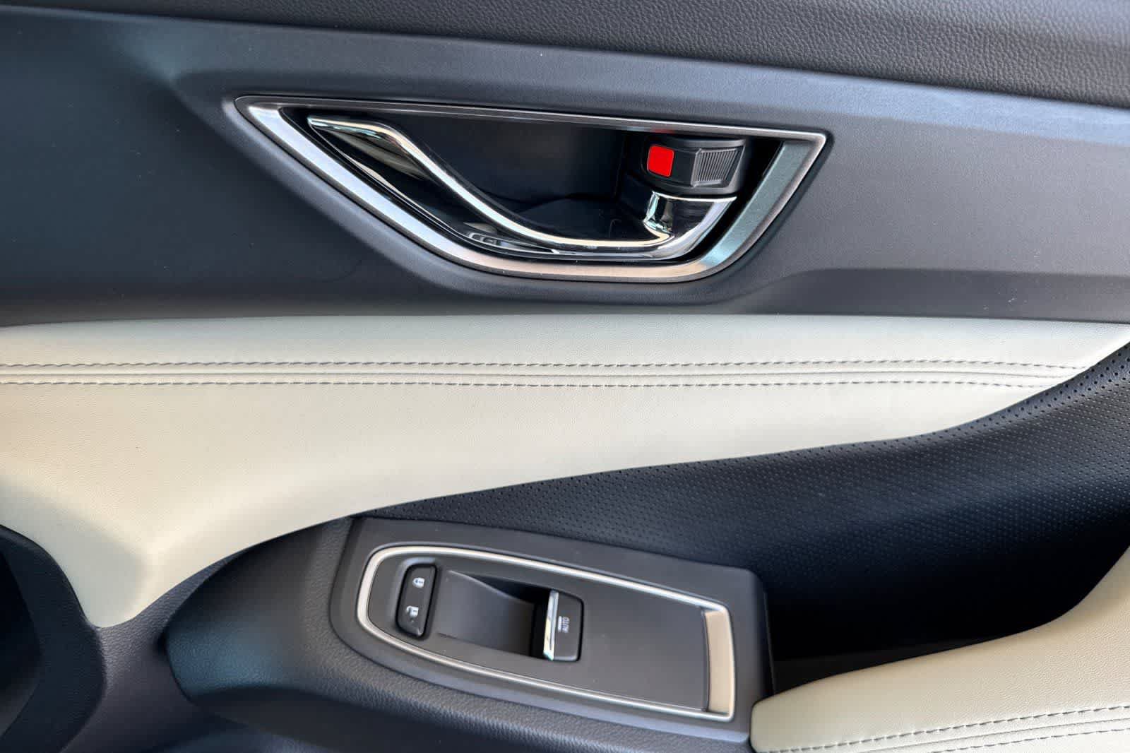 New 2026 Subaru Ascent Limited AWD/4WD image 19