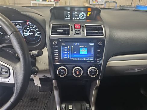 Used 2018 Subaru Forester 2.5i Premium AWD/4WD image 20