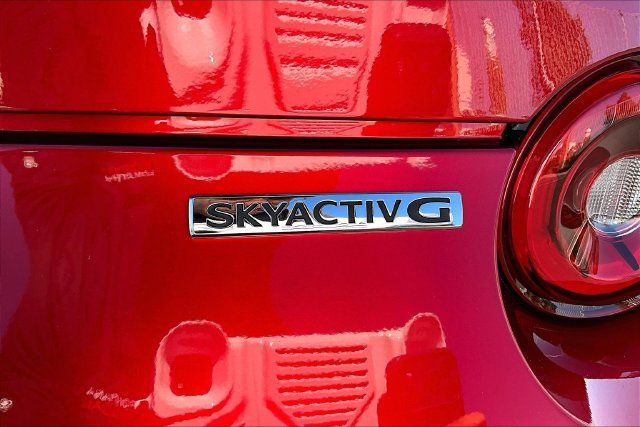Used 2025 MAZDA MX-5 Miata RF Club w/ Weather Package RWD image 22