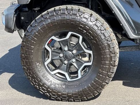 Used 2022 Jeep Gladiator Sport AWD/4WD image 44