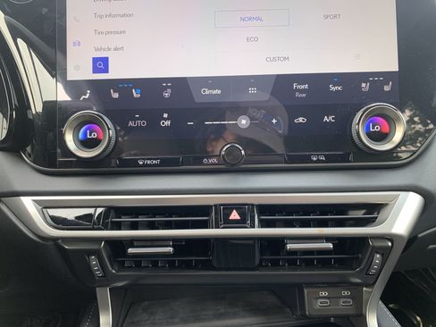 Used 2025 Lexus RX 350 Premium w/ Accessory Package (Z1) FWD image 29