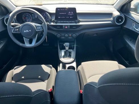 Certified 2023 Kia Forte LXS w/ LXS Technology Package FWD image 10