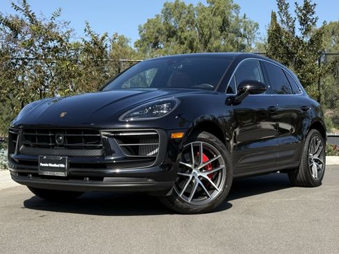 Used 2025 Porsche Macan S image 1