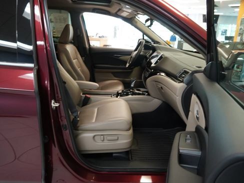 Used 2017 Honda Ridgeline RTL-E image 12