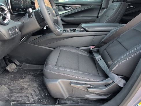 New 2025 Chevrolet Blazer EV LT AWD/4WD image 12