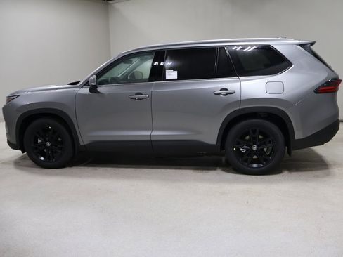 New 2026 Toyota Grand Highlander AWD image 4