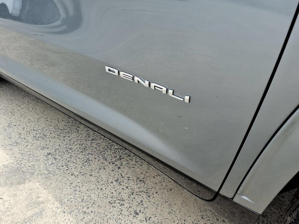 New 2026 GMC Acadia Denali Ultimate AWD/4WD image 10