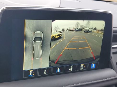 Certified 2023 Chevrolet Tahoe Z71 w/ Luxury Package image 28