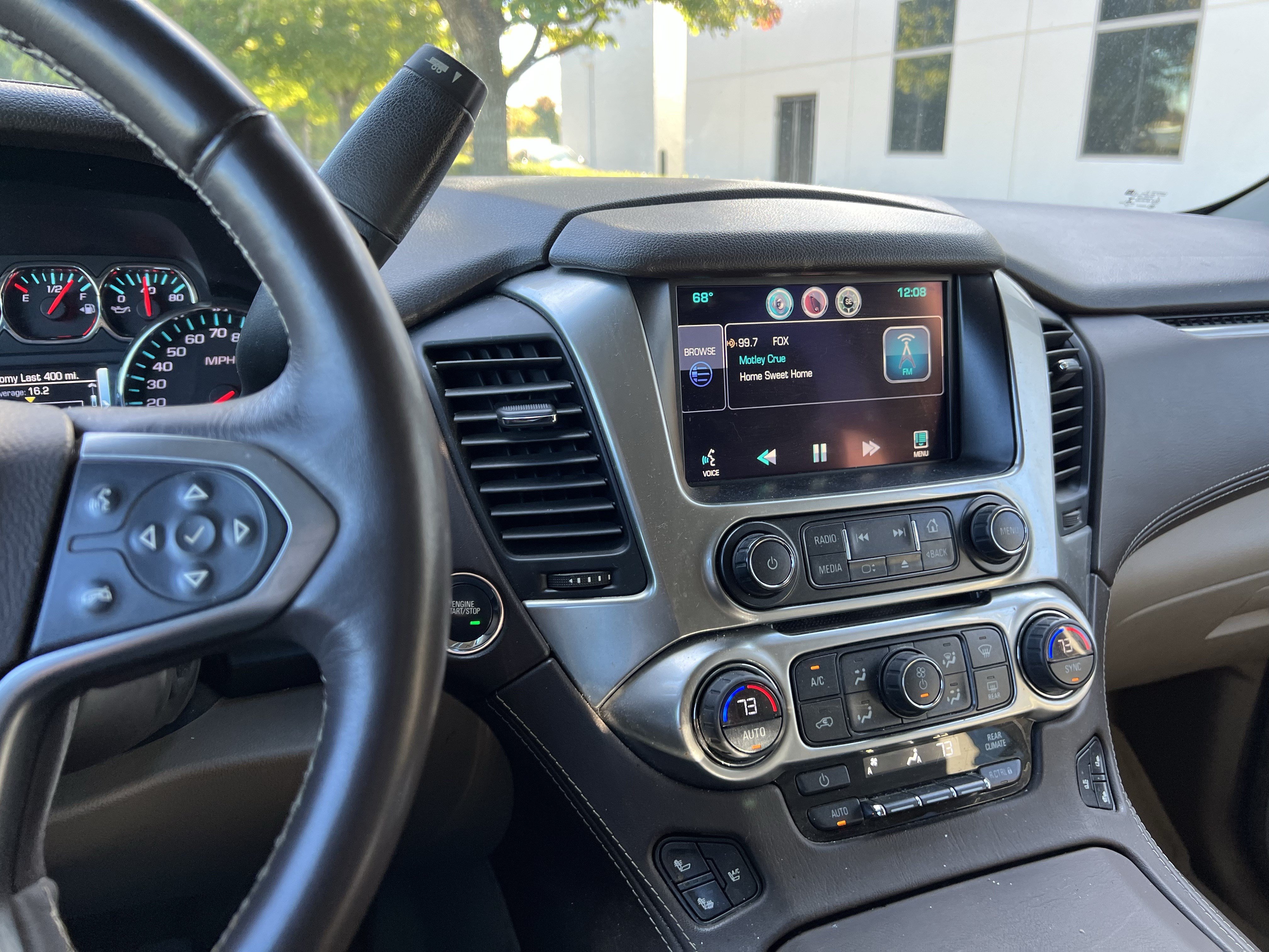 Used 2015 Chevrolet Tahoe LTZ AWD/4WD image 32