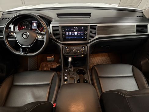 Used 2019 Volkswagen Atlas SE w/ Panoramic Sunroof Package image 32