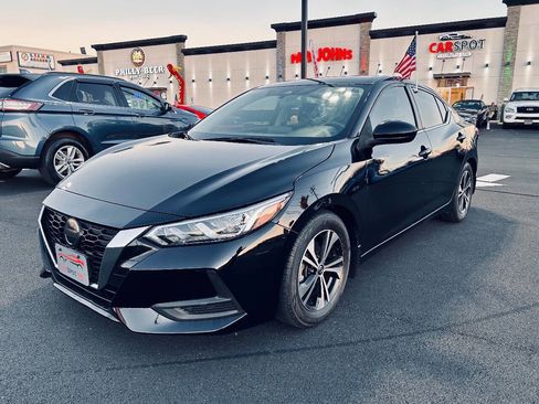 Used 2021 Nissan Sentra SV image 2