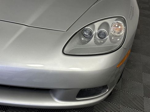 Used 2005 Chevrolet Corvette Convertible w/ Preferred Equipment Group image 9