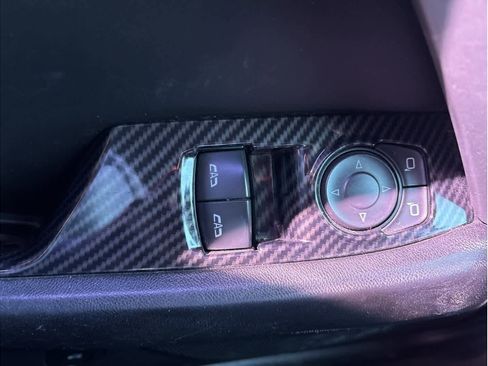 Used 2018 Chevrolet Camaro LT w/ RS Package image 13