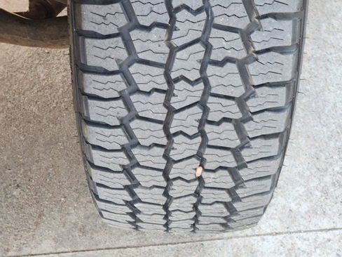 Used 2024 Chevrolet Silverado 1500 LT Trail Boss w/ Convenience Package II image 18