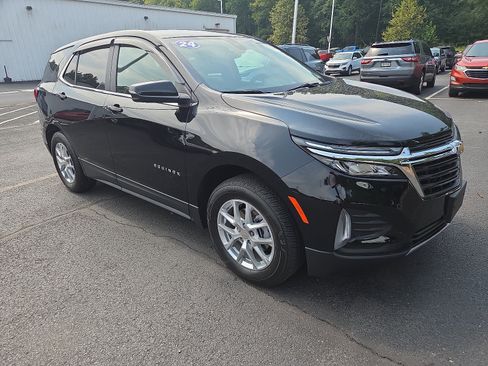 Used 2024 Chevrolet Equinox LT AWD/4WD image 1