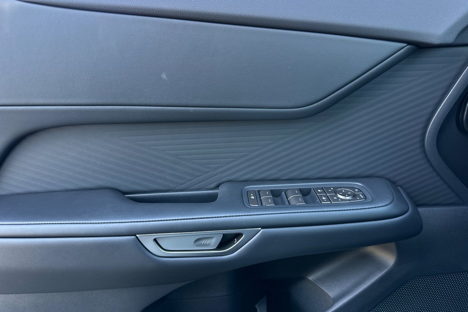 New 2026 Lexus ES 350e w/ Convenience Package FWD image 13