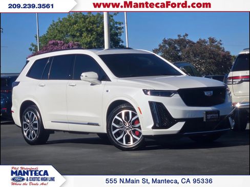 Used 2025 Cadillac XT6 Sport w/ Technology Package AWD/4WD image 1