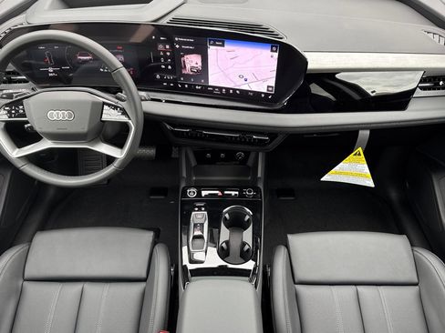 New 2025 Audi Q6 e-tron Premium Plus image 10